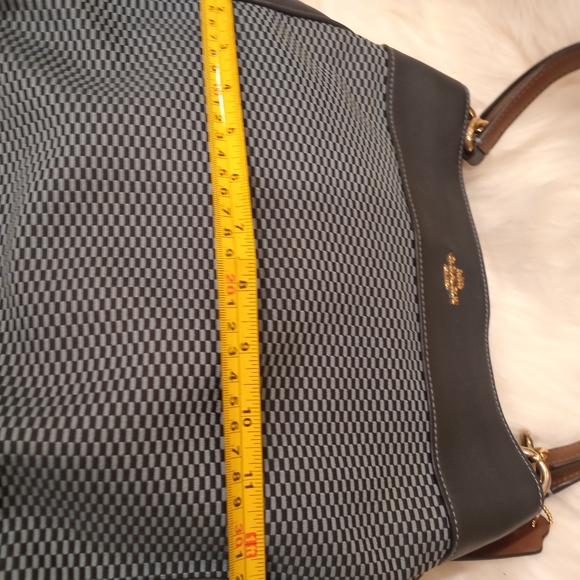 Coach Bag - Picture 13 of 17